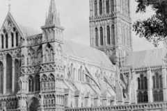 Salisbury cathedral 1945