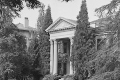 Beckett-Residence-11-PICT0003-2218-S-Harvard-Boulevard-in-Adams-Normandie-was-built-in-1910