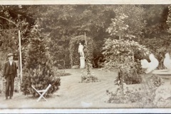 Larchmount House garden 1900
