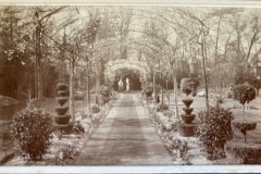 Larchmount House garden 1900