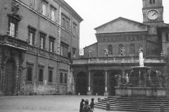 Rome Piazza di Santa Maria in Trastevere 1945