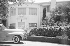 Claudette Colbert home Beverley Hills1940